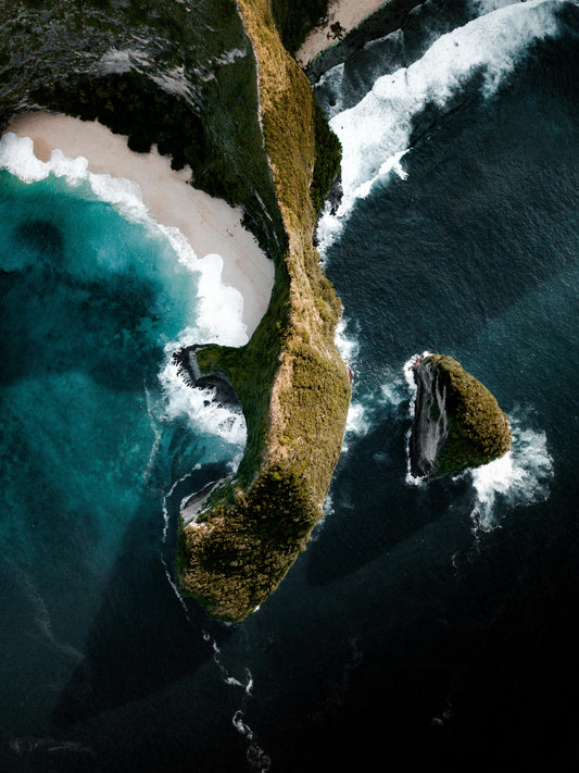 How AI and ROVs Can Support Climate Change Research: Utilizing Technology to Track and Analyze Oceanic Shifts